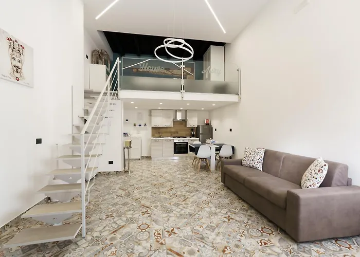 House Aury