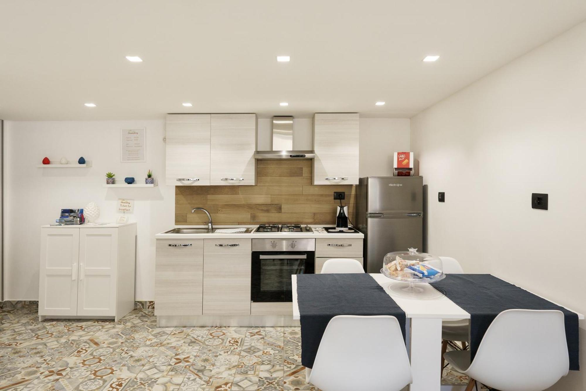 Apartment House Aury Syracuse